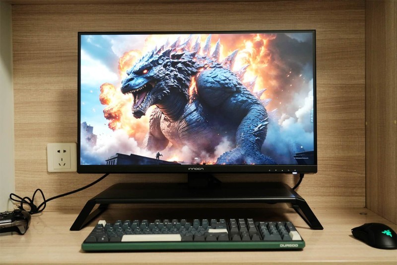 自带增高底座，精准色彩：INNOCN 27C1U Super为美术创作赋能！