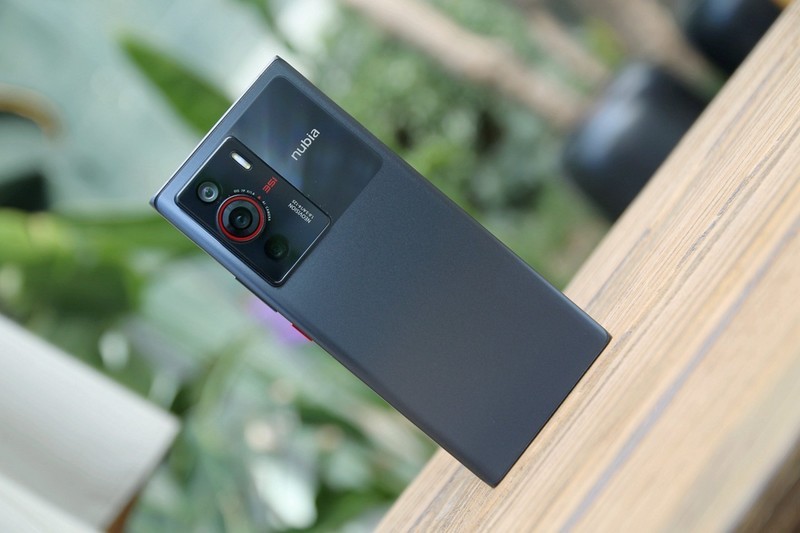 定制光学系统可还行,努比亚 z40 pro是否能成影像旗舰是亮点