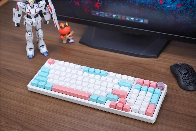 送给女孩子的定制键盘，采用Gasket结构，黑爵AK966陪你过七夕