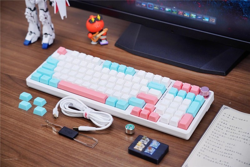 送给女孩子的定制键盘，采用Gasket结构，黑爵AK966陪你过七夕