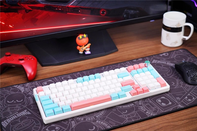 送给女孩子的定制键盘，采用Gasket结构，黑爵AK966陪你过七夕