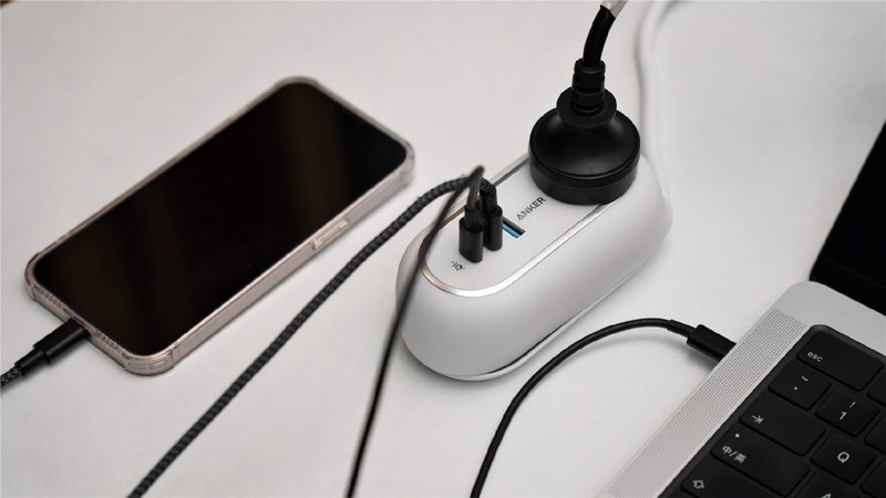 小身材多功能！安克65W便携多口充排插实测：出门带一个就够了