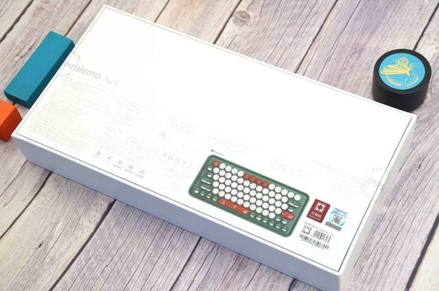 女性朋友的百搭外设，多模无线机械键盘雷柏ralemo Pre 5评测体验