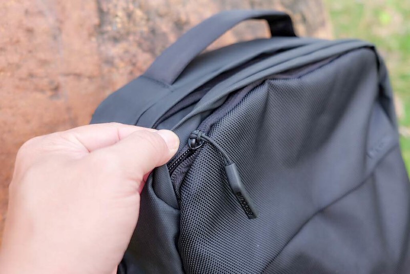 更强耐候性，360度全方位保护笔记本，INCASE City双肩包体验