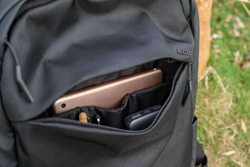 更强耐候性，360度全方位保护笔记本，INCASE City双肩包体验