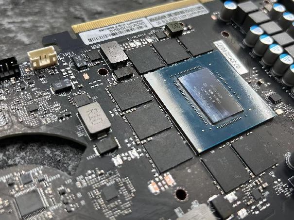 性能真的“Ti”不一样！影驰 GeForce RTX 4070 Ti SUPER 星曜 OC评测！