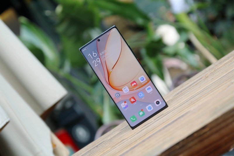 定制光学系统可还行,努比亚 z40 pro是否能成影像旗舰是亮点