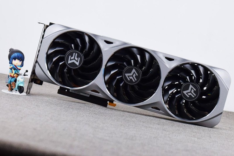 影驰RTX3060Ti金属大师开箱试玩：2K分辨率的METAL GEAR