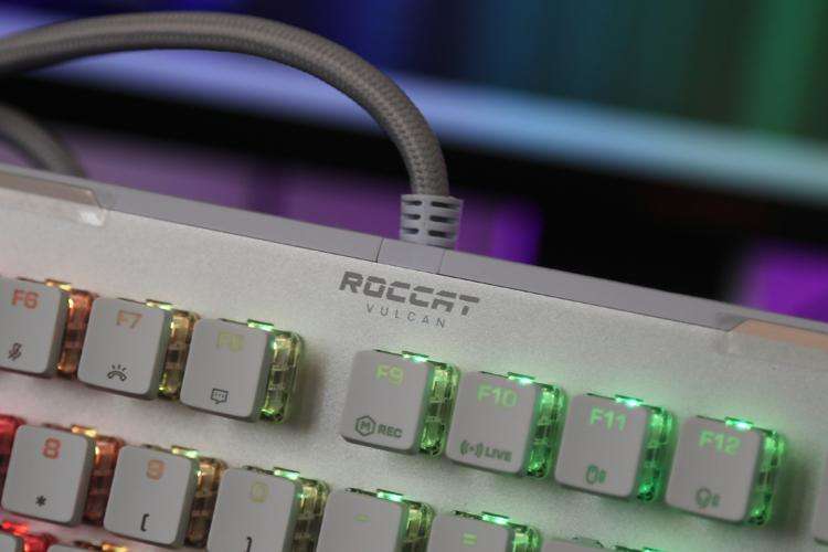 2022最漂亮ARGB键盘：冰豹Vulcan II Max机械键盘评测体验