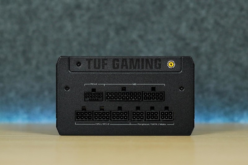 七彩虹iGame Z790D5+索泰RTX 4070 AMP+华硕TUF机电散装机作业