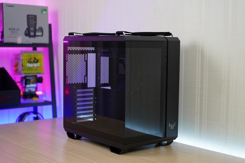 七彩虹iGame Z790D5+索泰RTX 4070 AMP+华硕TUF机电散装机作业