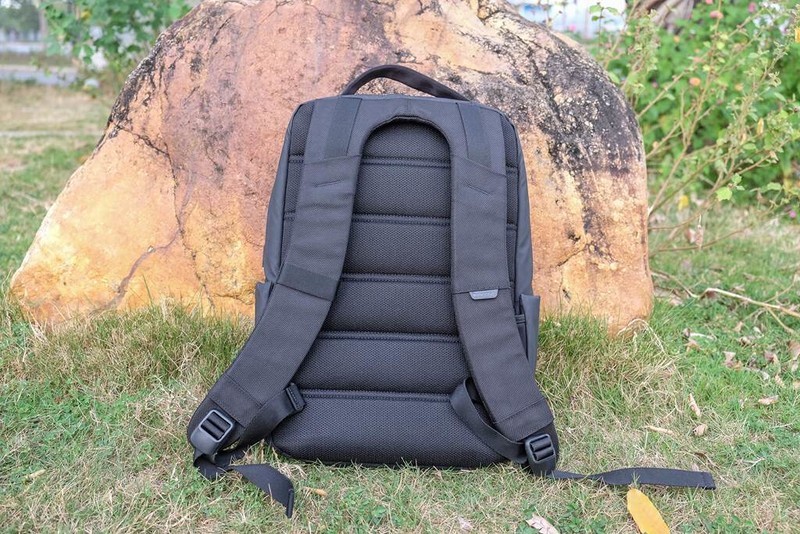 更强耐候性，360度全方位保护笔记本，INCASE City双肩包体验