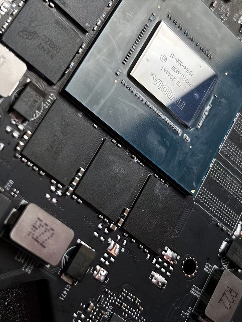 “SUPER”快，影驰 GeForce RTX 4070 SUPER 星曜 OC 评测！带你速闯AI新领域