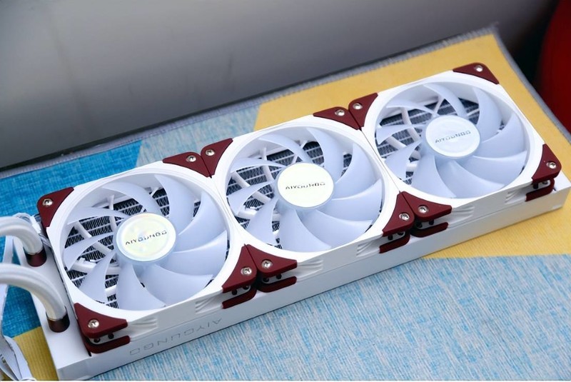 圆梦海景房，大家觉得光污染装机这样如何？