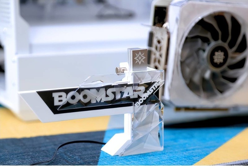 圆梦海景房，大家觉得光污染装机这样如何？