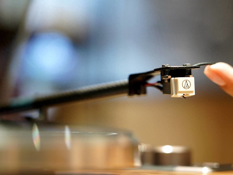 以纯粹致敬经典，Syitren/赛塔林PARON黑胶唱片机给我带来什么