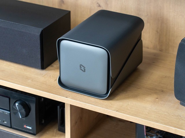 全家的娱乐好伴侣，哪里都能看、上手零难度极空间Z4Pro使用分享