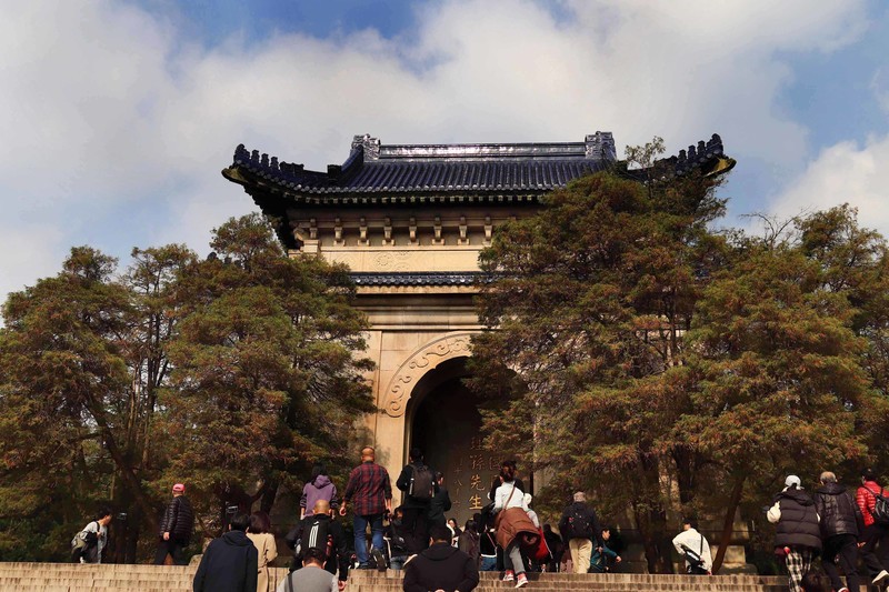游览南京中山陵风景区