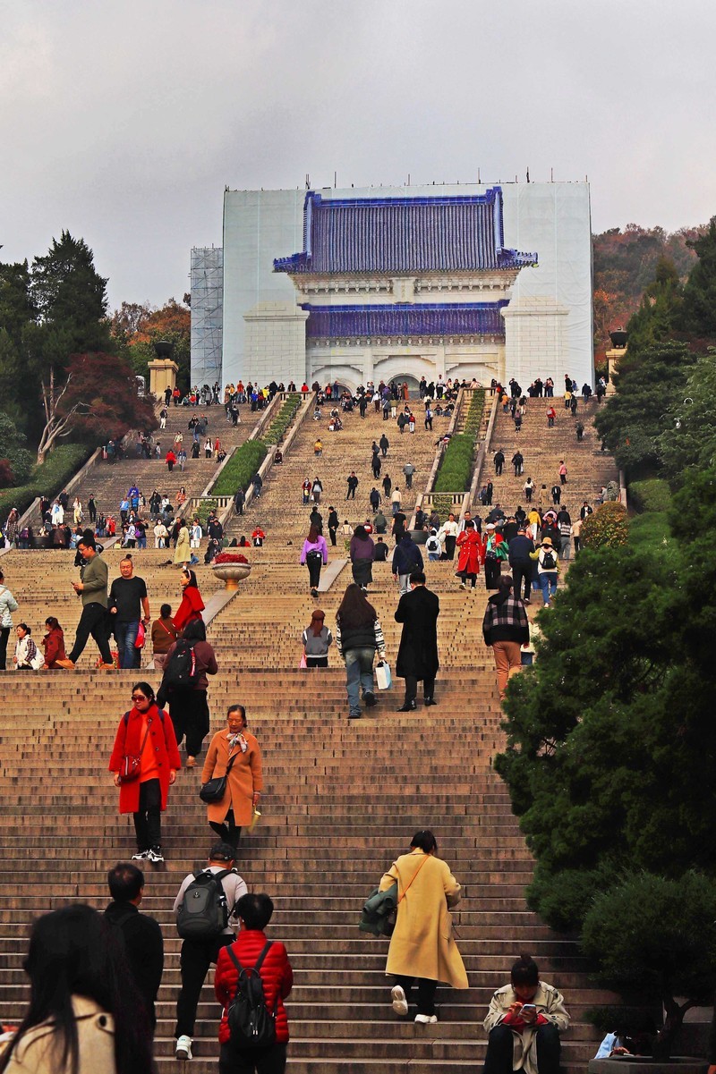 游览南京中山陵风景区