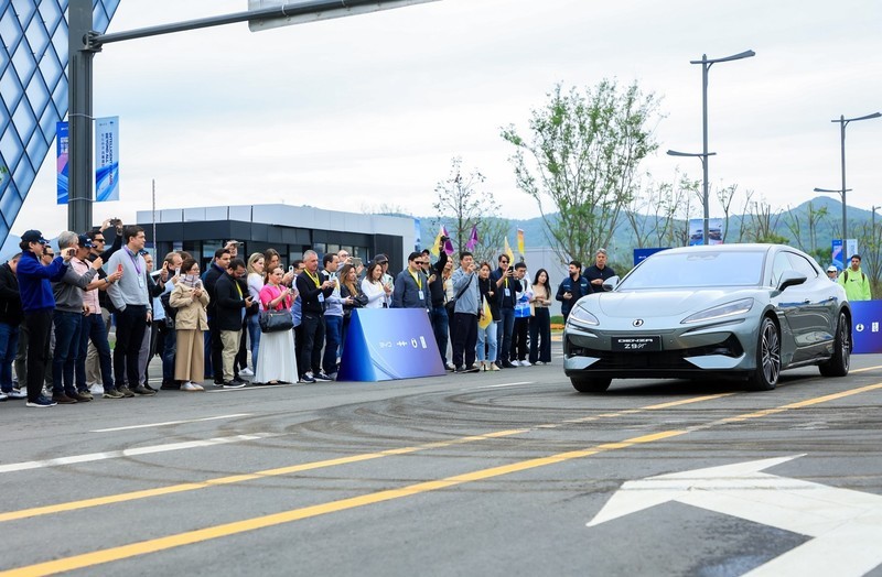 每 10 台巴西电动车 7 台是中国造！比亚迪凭什么征服全球？