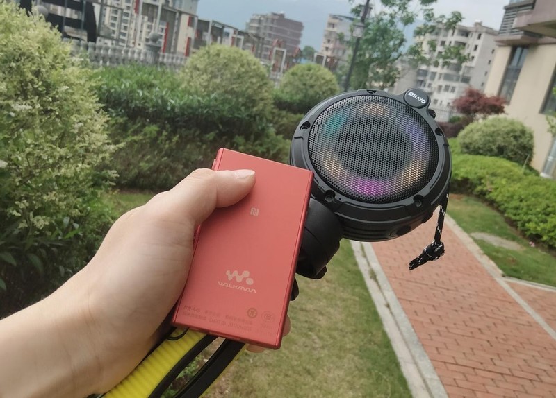 雷登S3“小身板”大能量，多样模式成户外音乐小能手