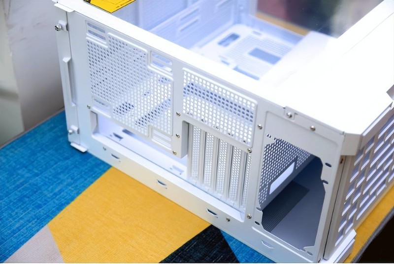 圆梦海景房，大家觉得光污染装机这样如何？