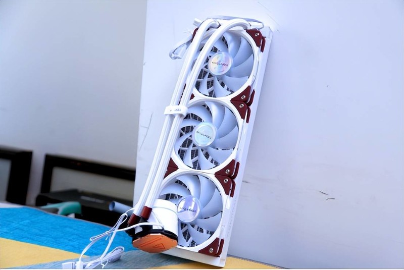 圆梦海景房，大家觉得光污染装机这样如何？