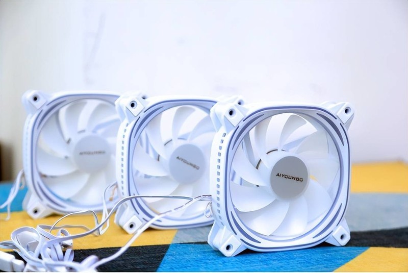 圆梦海景房，大家觉得光污染装机这样如何？