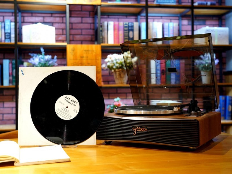 以纯粹致敬经典，Syitren/赛塔林PARON黑胶唱片机给我带来什么