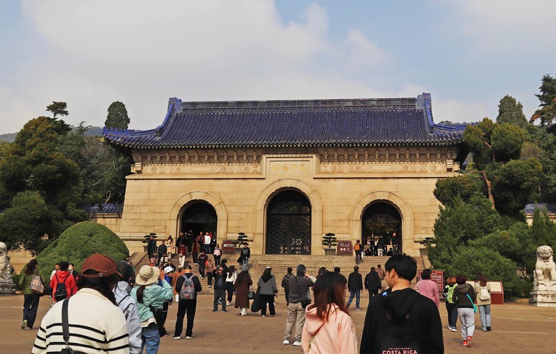 游览南京中山陵风景区