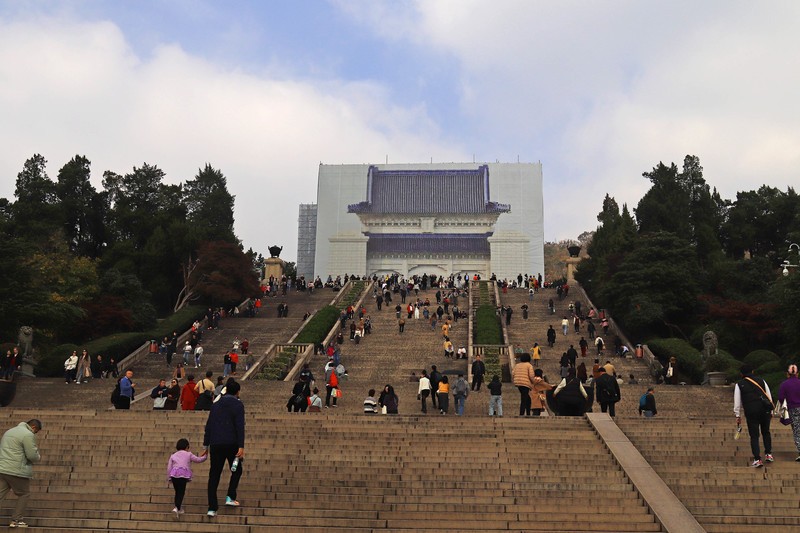 游览南京中山陵风景区