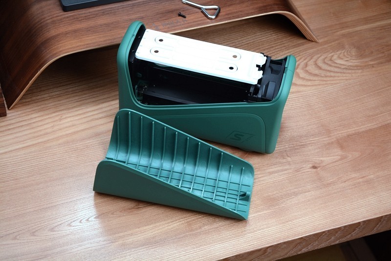 要什么视频会员，要什么网盘，一个极空间Z2S家庭NAS就能搞定