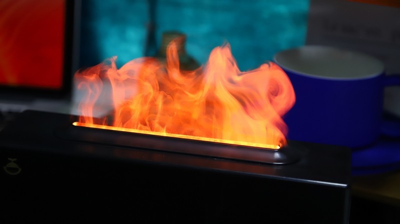 精致生活单品 鲸醒拾音火焰壁炉香薰机