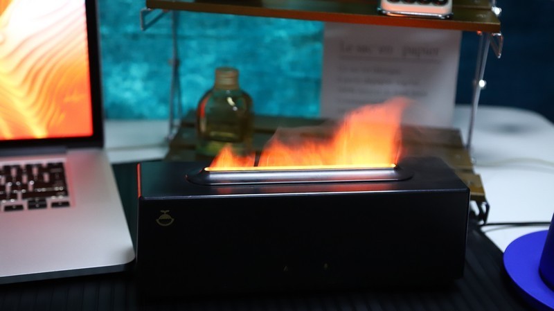 精致生活单品 鲸醒拾音火焰壁炉香薰机