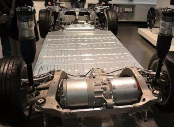 三元锂电池和磷酸铁锂电池的区别