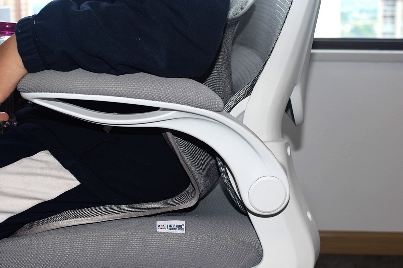 健康坐姿的理想伴侣 乐班护腰塑形坐垫