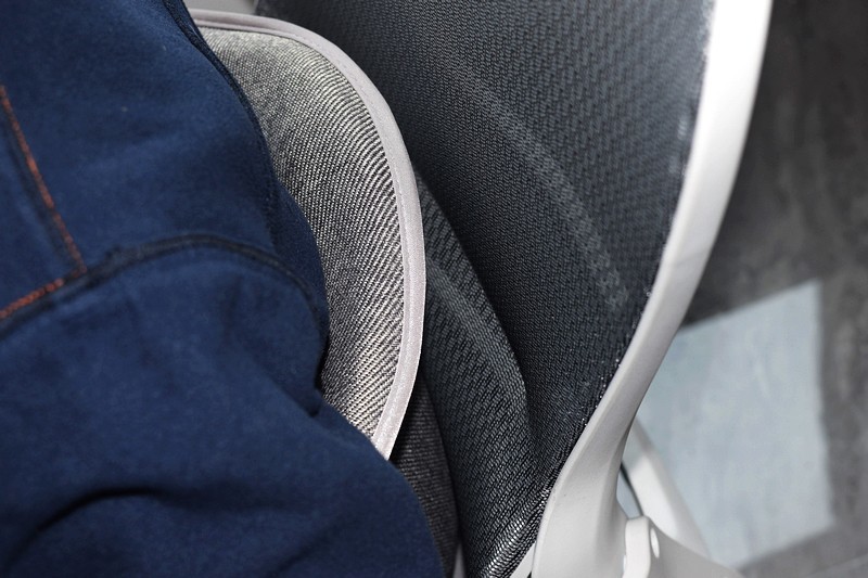 健康坐姿的理想伴侣 乐班护腰塑形坐垫