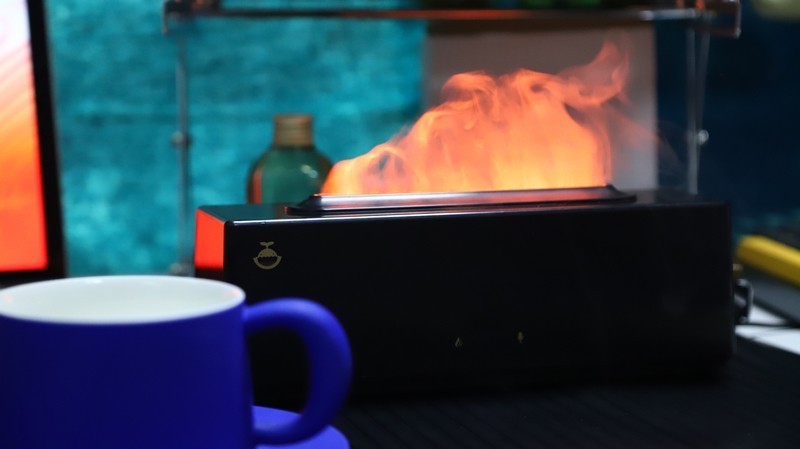 精致生活单品 鲸醒拾音火焰壁炉香薰机