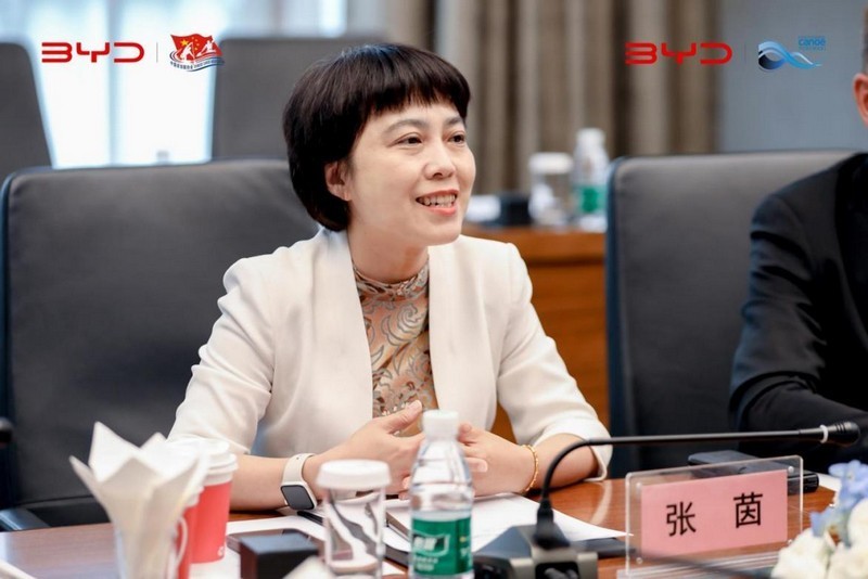 比亚迪正式签约国际皮划艇联合会和中国皮划艇协会，助推龙舟入奥新阶段