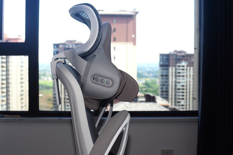 下班回家一定要用上它！乐范云朵揉捏按摩枕