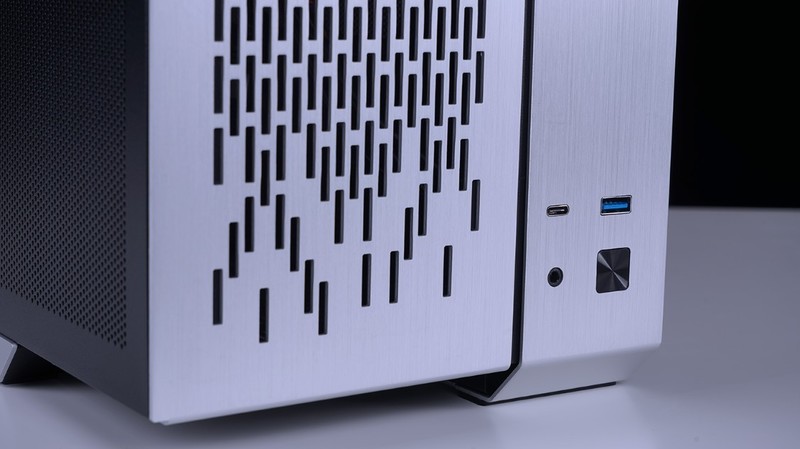 不玩灯也能很靓仔，国产新锐ALmordor 莫邪机箱+12400F+3070装机分享