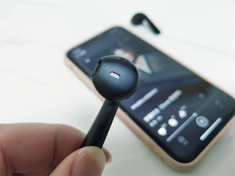 颜值与实力并存，JEET ONE升级版蓝牙耳机带你聆听音乐的魅力