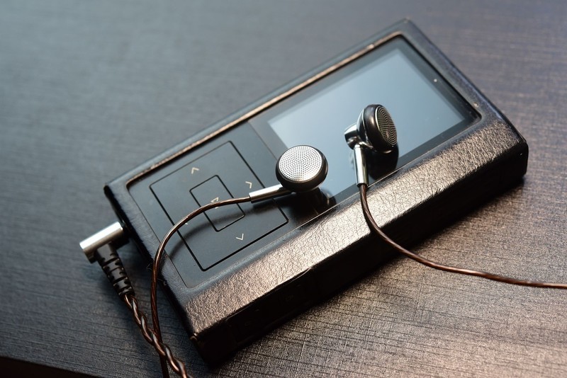 低价平头塞中难得的高完成度之作！HZSOUND钹PRO试听