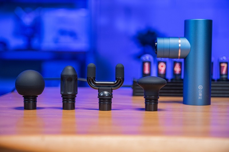 重拾健康与激情，高效、便捷、舒适于一身的专业按摩工具，云康宝mini金属筋膜枪