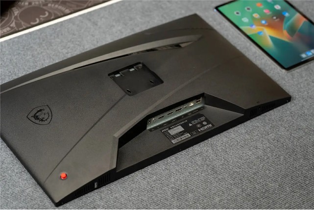 为《黑神话：悟空》入手千元电竞显示器，享受180 Hz高刷的丝滑