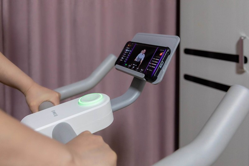 野小兽小白驹速燃单车，让小户型也能变健身房