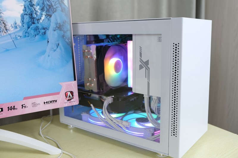 好看又好装的纯白小机箱：先马 趣造I'm 雪装豪华版 装机体验