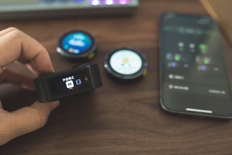 你的无线麦居然有自定义彩屏？自媒体时代必备拾音工具——枫笛BlinkMe