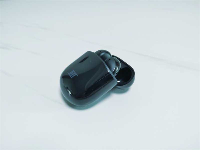 颜值与实力并存，JEET ONE升级版蓝牙耳机带你聆听音乐的魅力