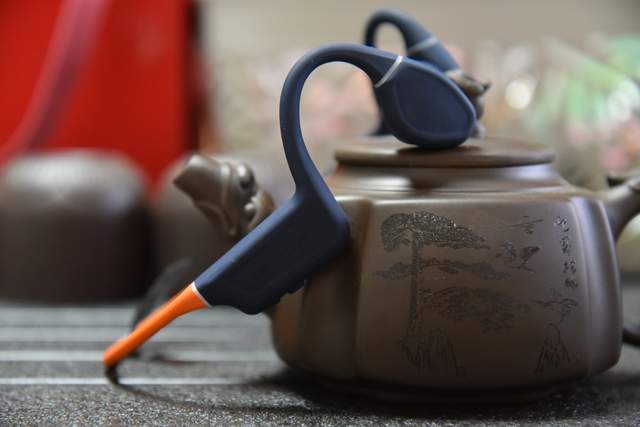 用撞色改变声音 创新Outlier free pro+的不一样